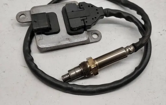 Mercedes-Benz Sprinter W906 Lambda probe sensor A0009053503 0009053503 5WK96682D