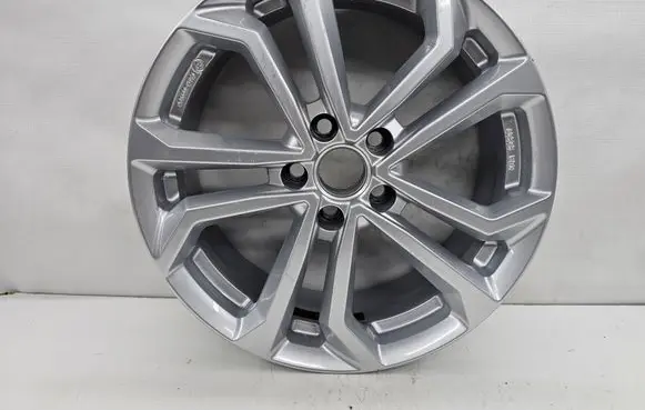 Volvo XC40 R18 alloy rim 124R001569 KBA52507