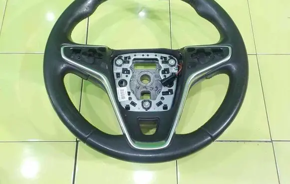 Opel Insignia A Steering wheel 624426500D UP139