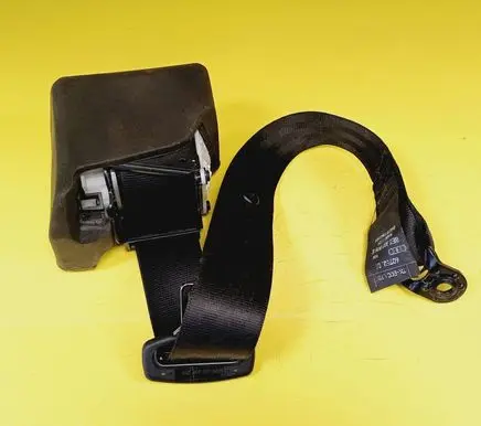 Audi A4 S4 B6 8E 8H Rear seatbelt 8E5857805E