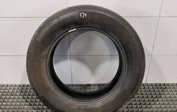 Volkswagen Tiguan R17 summer tire 