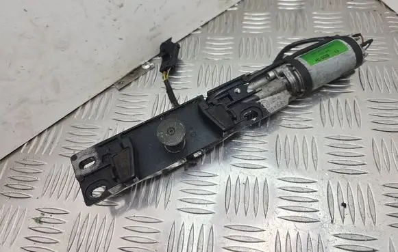 BMW 7 E38 Tailgate/trunk/boot lift motor 8352202 0390201300