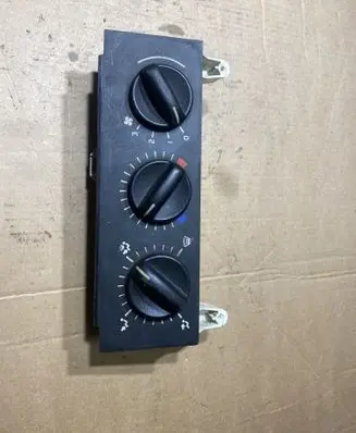 Renault Master II Climate control unit A36251169W 133761F