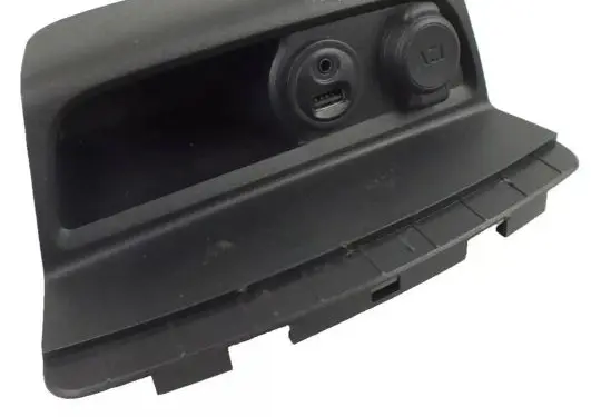 Peugeot 2008 I USB socket connector 9674655277