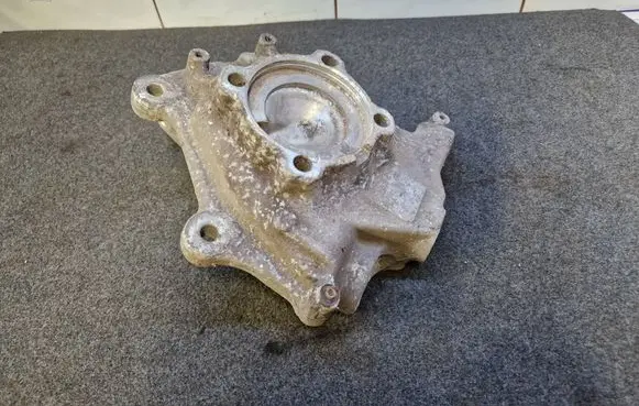 BMW 5 E39 Front wheel hub 1092854