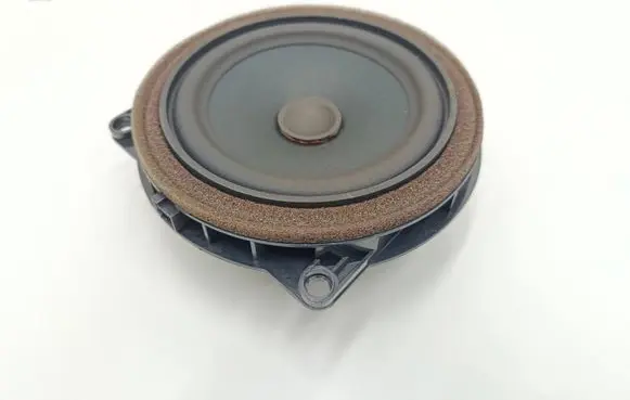 BMW 3 F30 F35 F31 Rear door speaker 9288769 70521 18820010