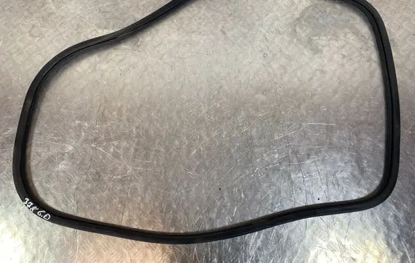 Mitsubishi Outlander IV Rear door rubber seal (on body) 