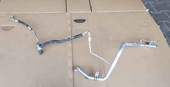 Suzuki SX4 S-Cross Air conditioning (A/C) pipe/hose 9574661M10