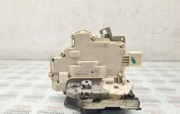 Audi A4 S4 B8 8K Front door lock 8J1837016A