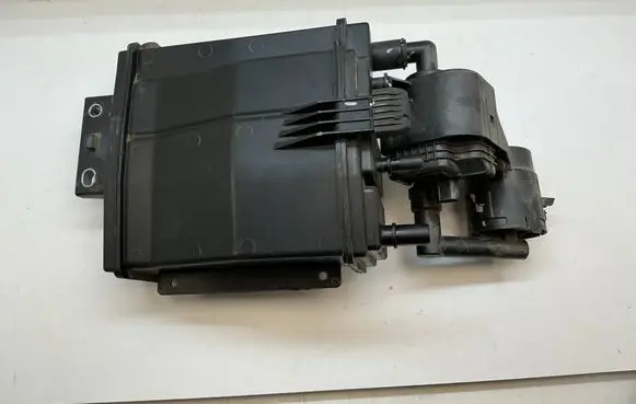 Volvo S60 Active carbon filter fuel vapour canister 32242879 T2303281359