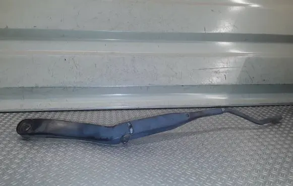 Dodge Nitro Front wiper blade arm 55157282AD