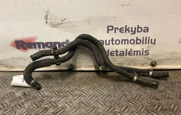 Nissan X-Trail T30 Engine coolant pipe/hose