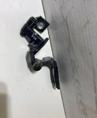 Rear door hinge set