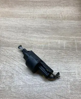 Opel Zafira A Brake pedal sensor switch 09132299