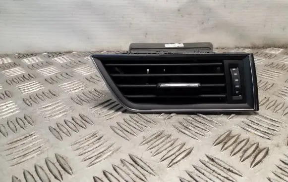 Skoda Superb B8 (3V) Dashboard side air vent grill/cover trim 3V0819702C