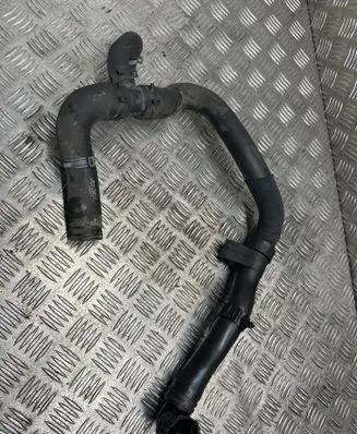 Engine coolant pipe/hose