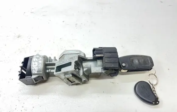 Ford C-MAX I Ignition lock 3M513F880AC