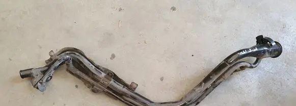 Mazda 6 Fuel tank filler neck pipe 