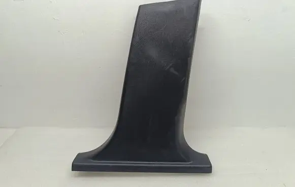 (B) pillar trim (bottom)