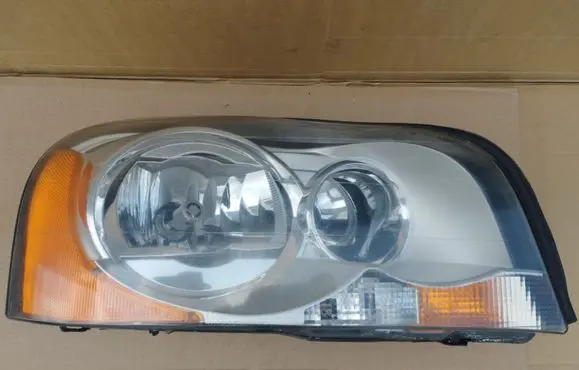 Volvo XC90 Headlight/headlamp 30698816
