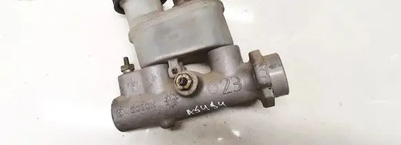 Master brake cylinder