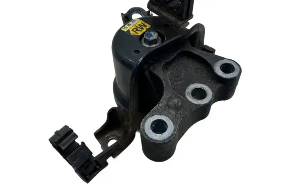 Toyota Avensis T270 Engine mount vacuum valve 