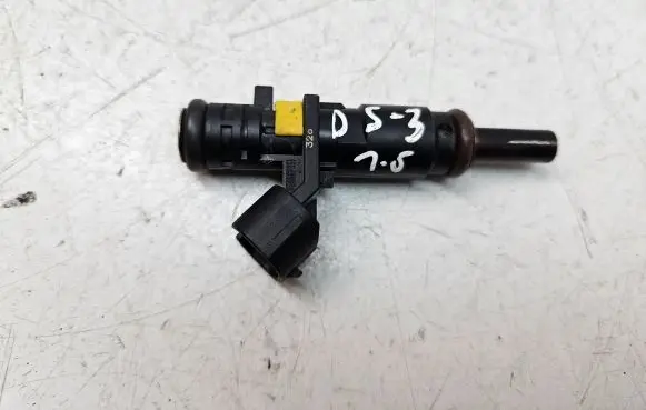 Citroen DS3 Fuel injector V752817680