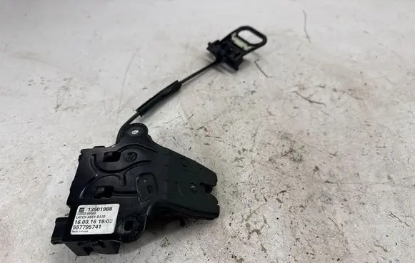 Chevrolet Camaro Tailgate/trunk/boot lock/catch/latch 13501988 557795741 1222200000