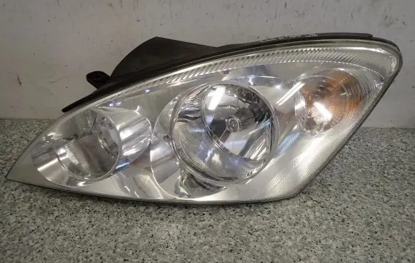 KIA Ceed Headlight/headlamp
