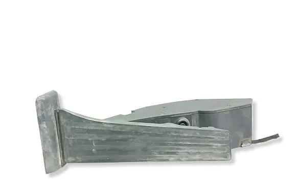 BMW 3 E46 Accelerator throttle pedal 6762481
