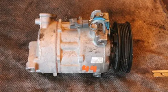 Seat Toledo I (1L) Air conditioning (A/C) compressor (pump) 820803