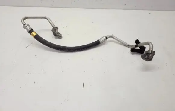 Toyota Prius c Air conditioning (A/C) pipe/hose