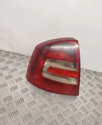 Skoda Octavia Mk2 (1Z) Rear/tail lights 1Z5945095A