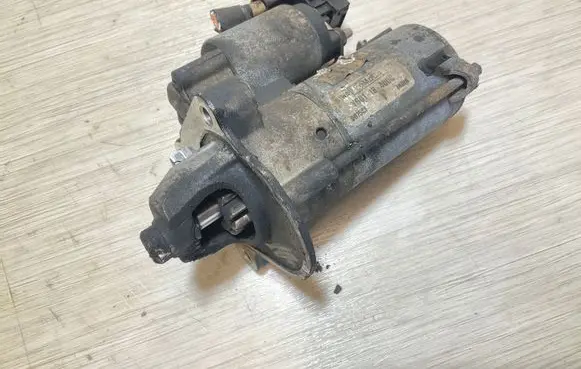 Mazda 3 I Starter motor Y60118400C