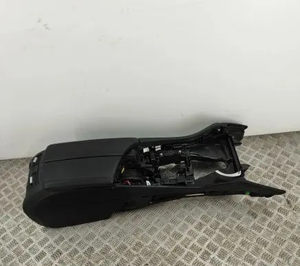 BMW 5 F10 F11 Center console 9288913