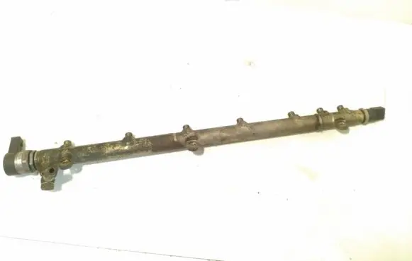 Mercedes-Benz E W211 Fuel main line pipe A6130700195 0445216007