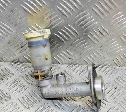Clutch slave cylinder