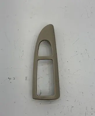 Mercedes-Benz S W221 Front door window switch trim 