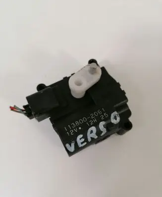Toyota Corolla Verso AR10 Air flap motor/actuator 1138002051