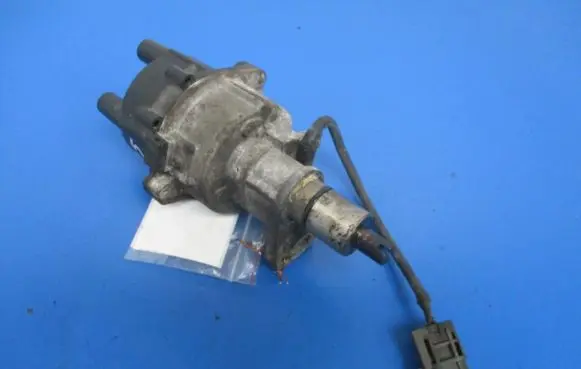 Nissan Sunny Spark distributor 