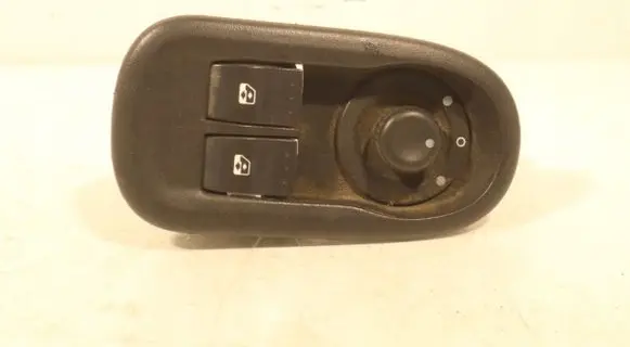 Opel Movano B Electric window control switch 1007479