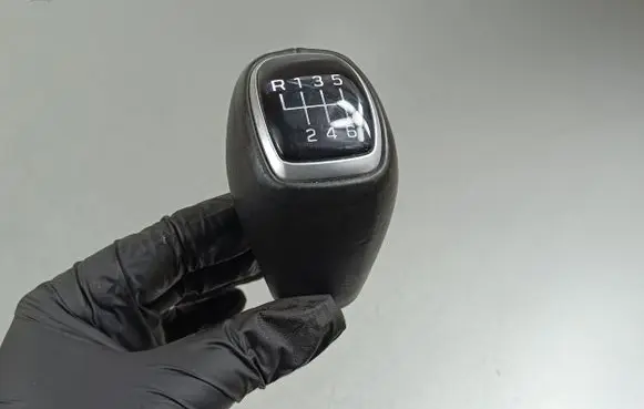 Hyundai Kona I Gear lever shifter trim leather/knob