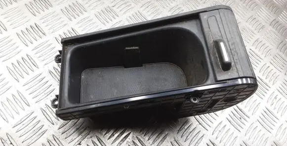 Hyundai i40 Glove box central console 846703Z900