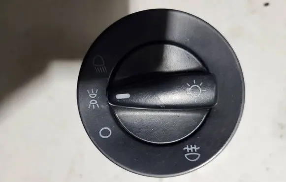 Skoda Roomster (5J) Light switch 3B0941531B