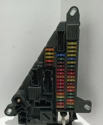 BMW 5 E60 E61 Fuse module 913883001 518956057