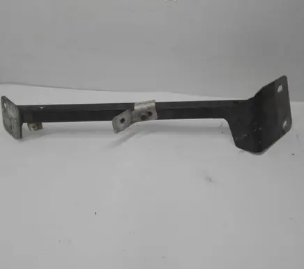 Audi A8 S8 D3 4E Fender mounting bracket 4E0805464E