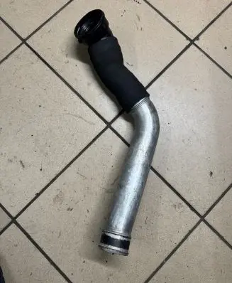 BMW 5 E60 E61 Intercooler hose/pipe