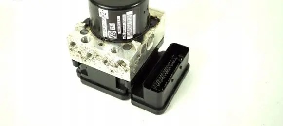 Volkswagen Golf VI ABS Pump 1K0614517CP 1K0907379BE