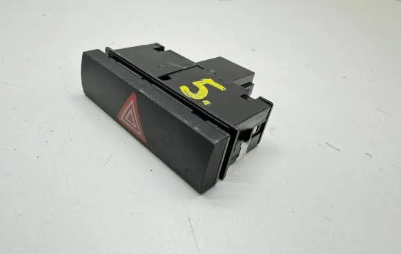 Audi A6 S6 C6 4F Hazard light switch 4F0941509 9751216 00506S