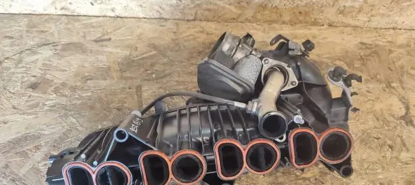 BMW X1 E84 Intake manifold 7810179 7810741 7816178